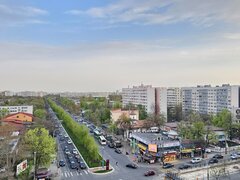 Basarabia, apartament 3 camere decomandat, 80 mp, 2 bai, bloc 1986